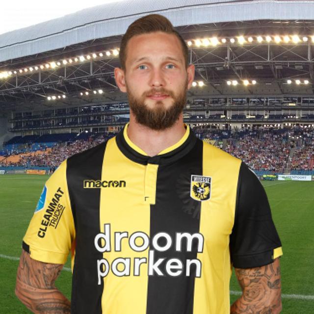 竞争激烈的 竞争激烈的